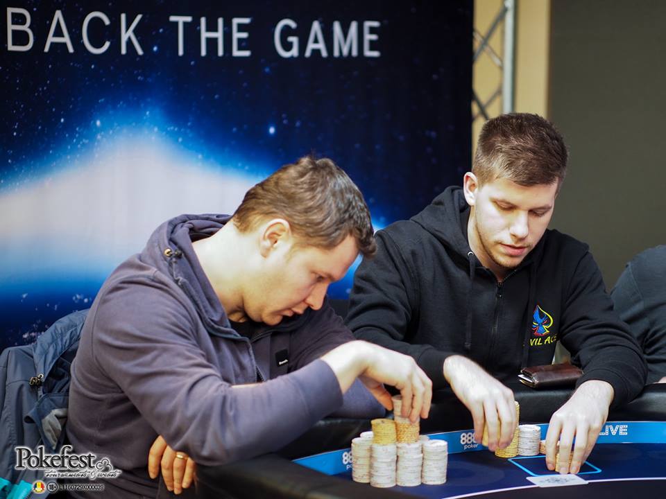 triple laser In fact Ștefan Fabian, lider cu 11 jucători rămași în Main Eventul 888poker LIVE -  PokerFest